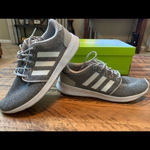 Adidas cloud comfort running shoe